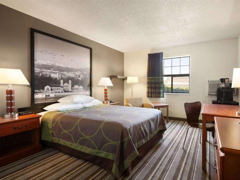 Super 8 By Wyndham Colorado Springs/Afa Area Ξενοδοχείο Εξωτερικό φωτογραφία