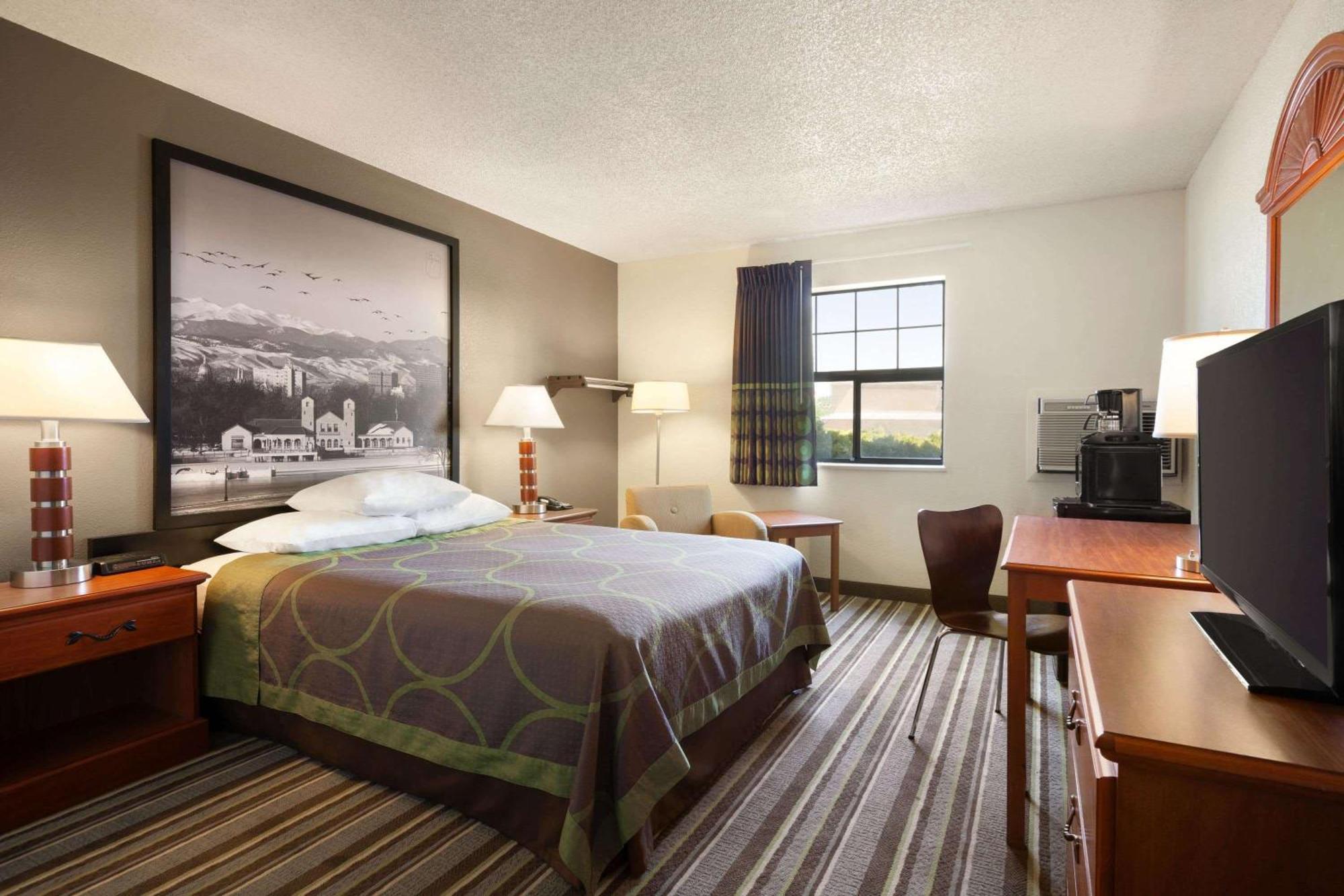 Super 8 By Wyndham Colorado Springs/Afa Area Ξενοδοχείο Εξωτερικό φωτογραφία