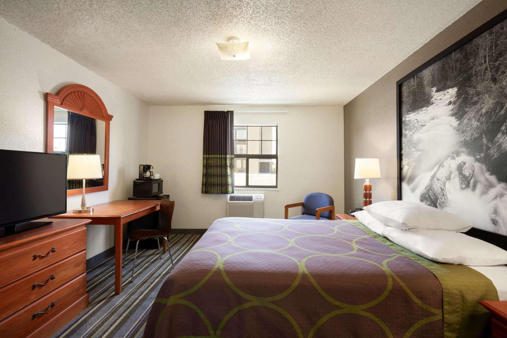 Super 8 By Wyndham Colorado Springs/Afa Area Ξενοδοχείο Εξωτερικό φωτογραφία